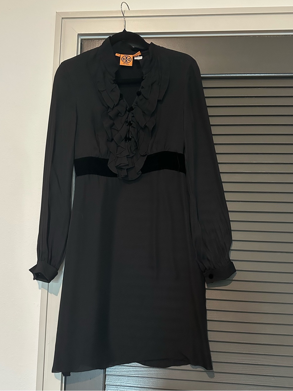 Vintage Tory Burch Black Ruffle-Front 100% silk Long Sleeve Dress